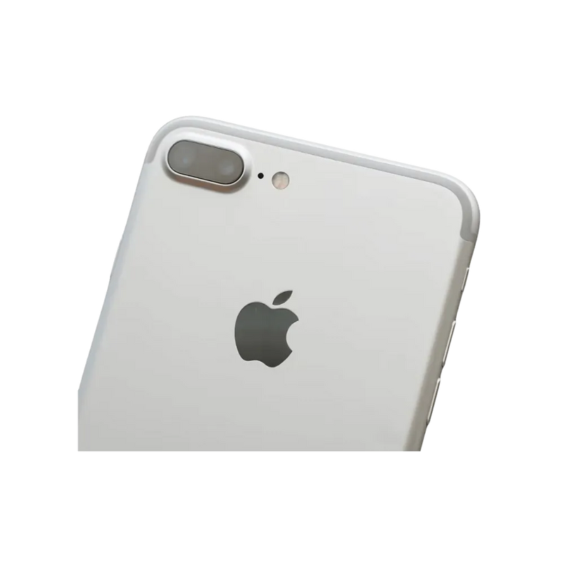 iPhone 7 Plus argent vu en angle avec ses deux caméras. Réparation double objectif, écran ou connecteur chez iTelier à Lyon.