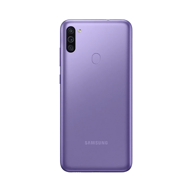 Dos du Samsung Galaxy M11 violet brillant, triple caméra verticale avec flash et lecteur d’empreintes, smartphone présenté pour réparation chez iTelier Lyon : remplacement vitre arrière, batterie, diagnostic gratuit et service express garanti.