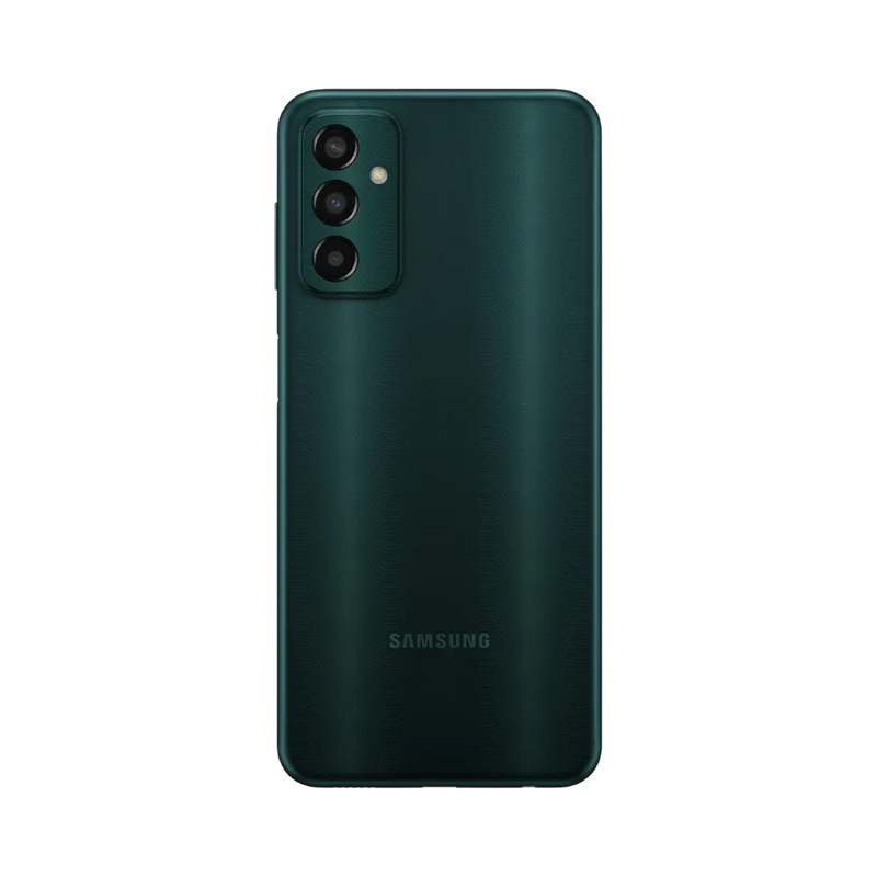 Dos du Samsung Galaxy M13 vert mat, triple caméra verticale avec flash intégré, smartphone présenté pour réparation chez iTelier Lyon : remplacement vitre arrière, batterie, diagnostic gratuit et service garanti 1 an.