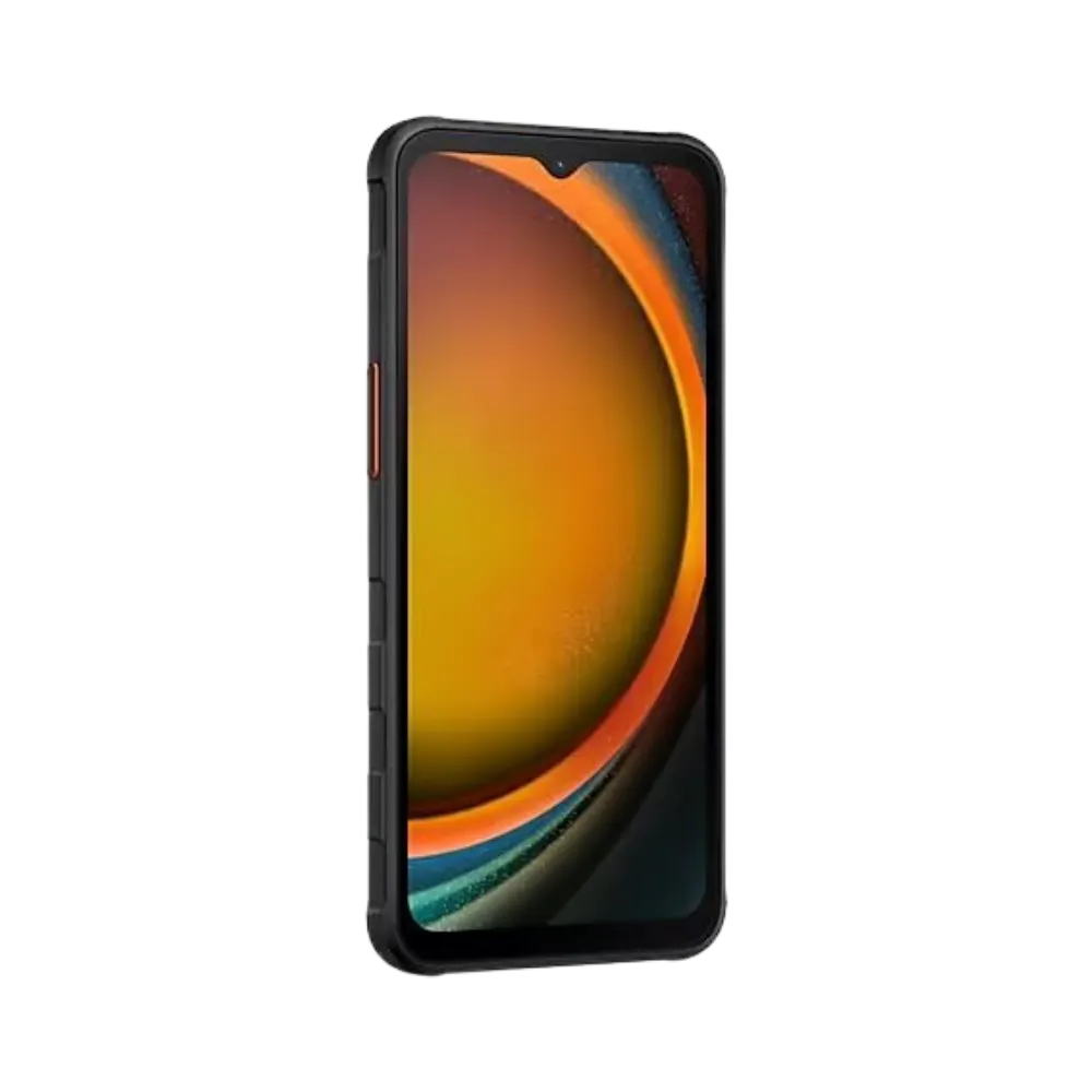 Galaxy XCover 7 avec son écran résistant affiché en façade. iTelier Lyon : changement écran cassé, dalle tactile défectueuse, réparation rapide et fiable. Service local à Lyon et envoi national sécurisé.