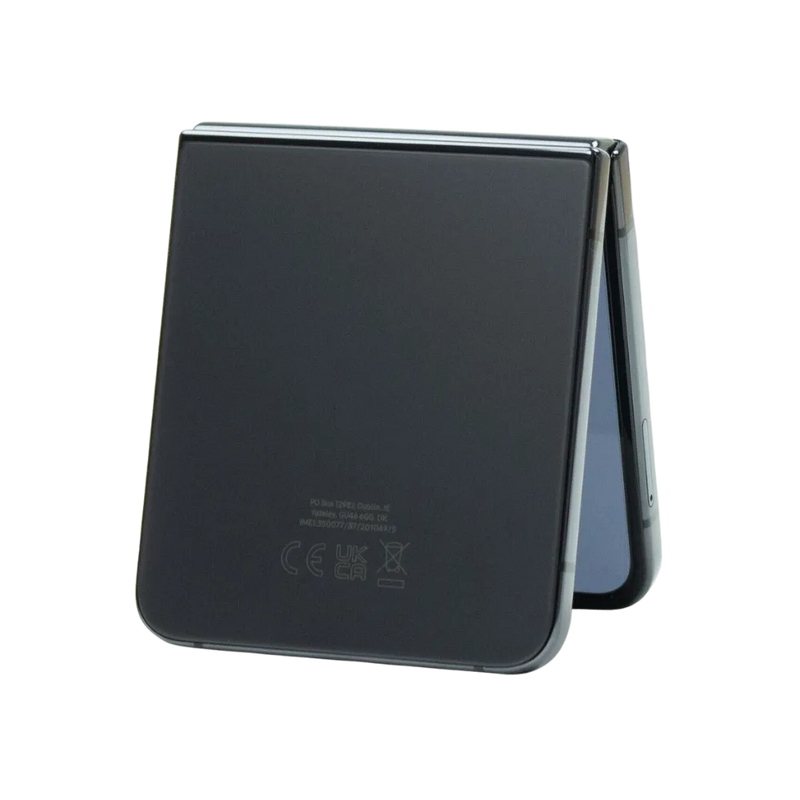 Samsung Galaxy Z Flip4 plié en mode compact avec charnière solide. iTelier Lyon : réparation charnière pliable, remplacement écran, changement connecteur de charge. Diagnostic offert et pièces garanties.