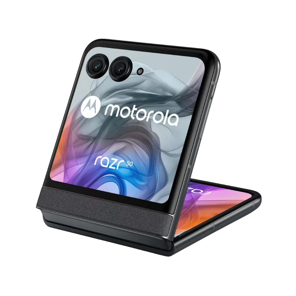 Diagnostic Motorola Razr 50 à Lyon – iTelier : vue inclinée montrant l’écran externe allumé, parfaite pour illustrer les réparations liées aux défauts d’affichage, écran noir ou anomalies tactiles. Service express, diagnostic offert et pièces garanties.