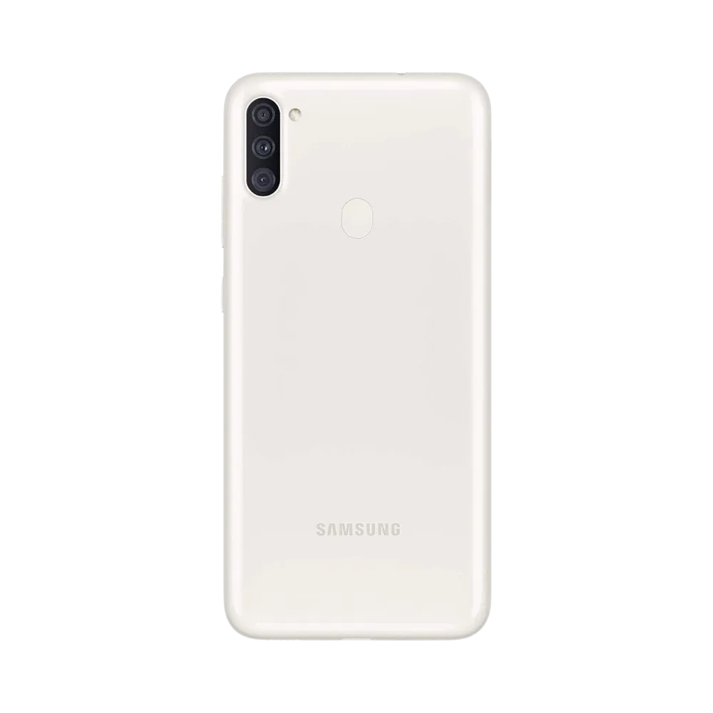 Dos blanc Samsung Galaxy A11 avec triple caméra verticale et capteur d’empreintes – réparation vitre arrière cassée, changement batterie et restauration esthétique par iTelier Lyon – expertise locale, diagnostic offert, service garanti 1 an.