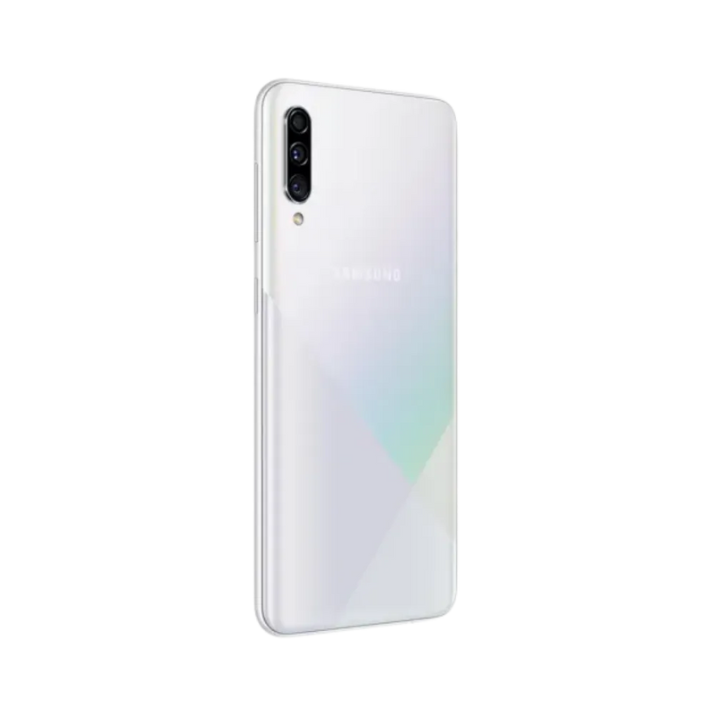 Dos blanc Samsung Galaxy A30s avec triple caméra – réparation vitre arrière cassée, changement batterie et restauration esthétique par iTelier Lyon – service expert, diagnostic offert, garantie pièces et main-d’œuvre.