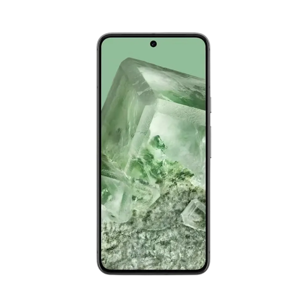 Google Pixel 8 avec écran allumé et fond vert minéral. Réparation écran cassé, tactile HS ou OLED noir par les techniciens iTelier Lyon. Service pro, sécurisé et rapide.