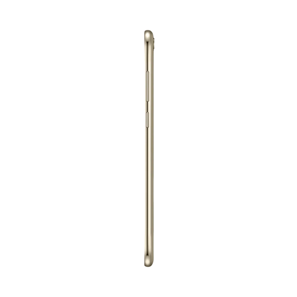 Huawei Y6 2018 doré vu de profil en position verticale, montrant les tranches fines et latérales, parfait pour représenter réparations connecteur de charge et boutons latéraux par iTelier Lyon.