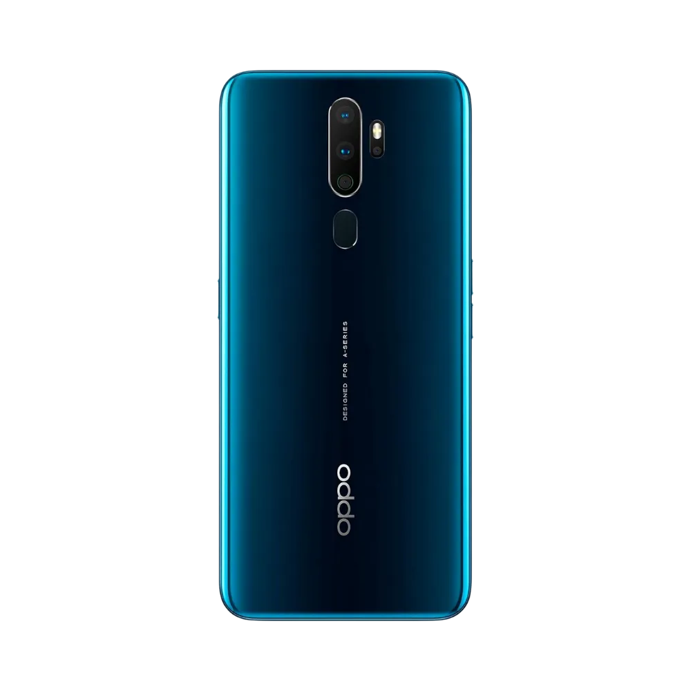 Smartphone Oppo A9 2020 en vue arrière couleur bleu dégradé, quadruple module photo centré en haut avec capteur d’empreinte en dessous. Photo iTelier Lyon pour réparation vitre arrière, batterie et diagnostic gratuit.