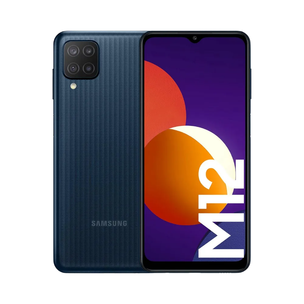 Samsung Galaxy M12 bleu, vue avant avec marquage M12 et dos texturé équipé d’un module photo carré à quatre capteurs, smartphone présenté pour réparation chez iTelier Lyon : remplacement écran, batterie, vitre arrière, diagnostic gratuit et service rapide garanti.