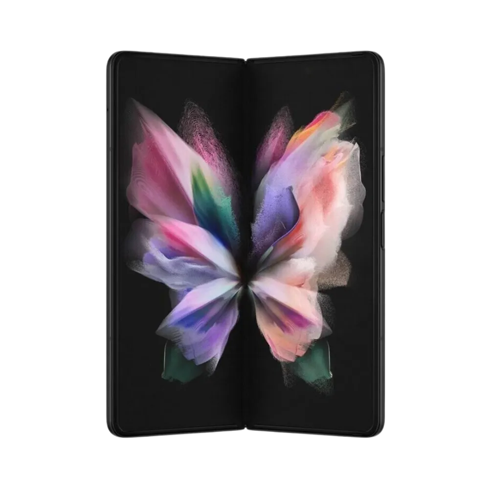 Galaxy Z Fold3 5G utilisé en mode tablette avec affichage étendu. iTelier Lyon : remplacement écran AMOLED interne, réparation vitre pliable rayée, ou problème tactile. Service express en boutique et par envoi postal.